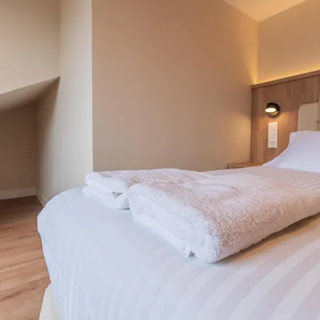 酒店 Bestprice Santillana 2*