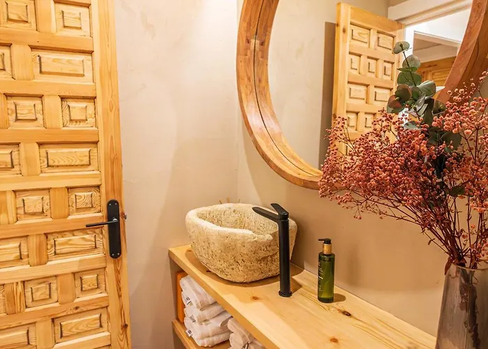 Bestprice Santillana Hotel