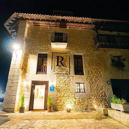 Bestprice Santillana Hotel 2*