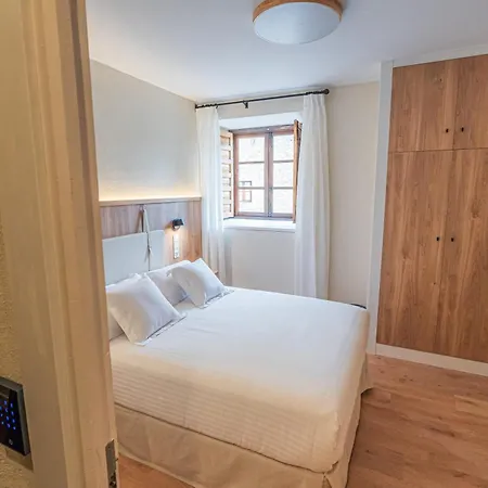 Hotel R Santillana