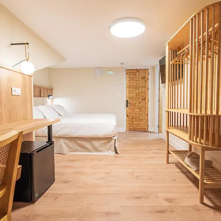 R Santillana Hotel