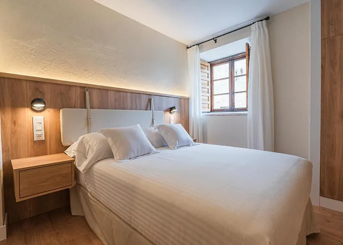 Bestprice Santillana Hotel 2*