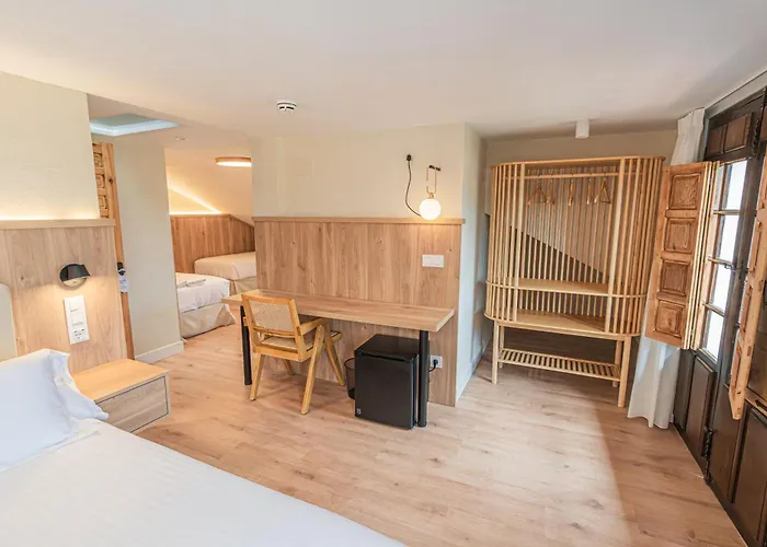 Bestprice Santillana Hotel 2*